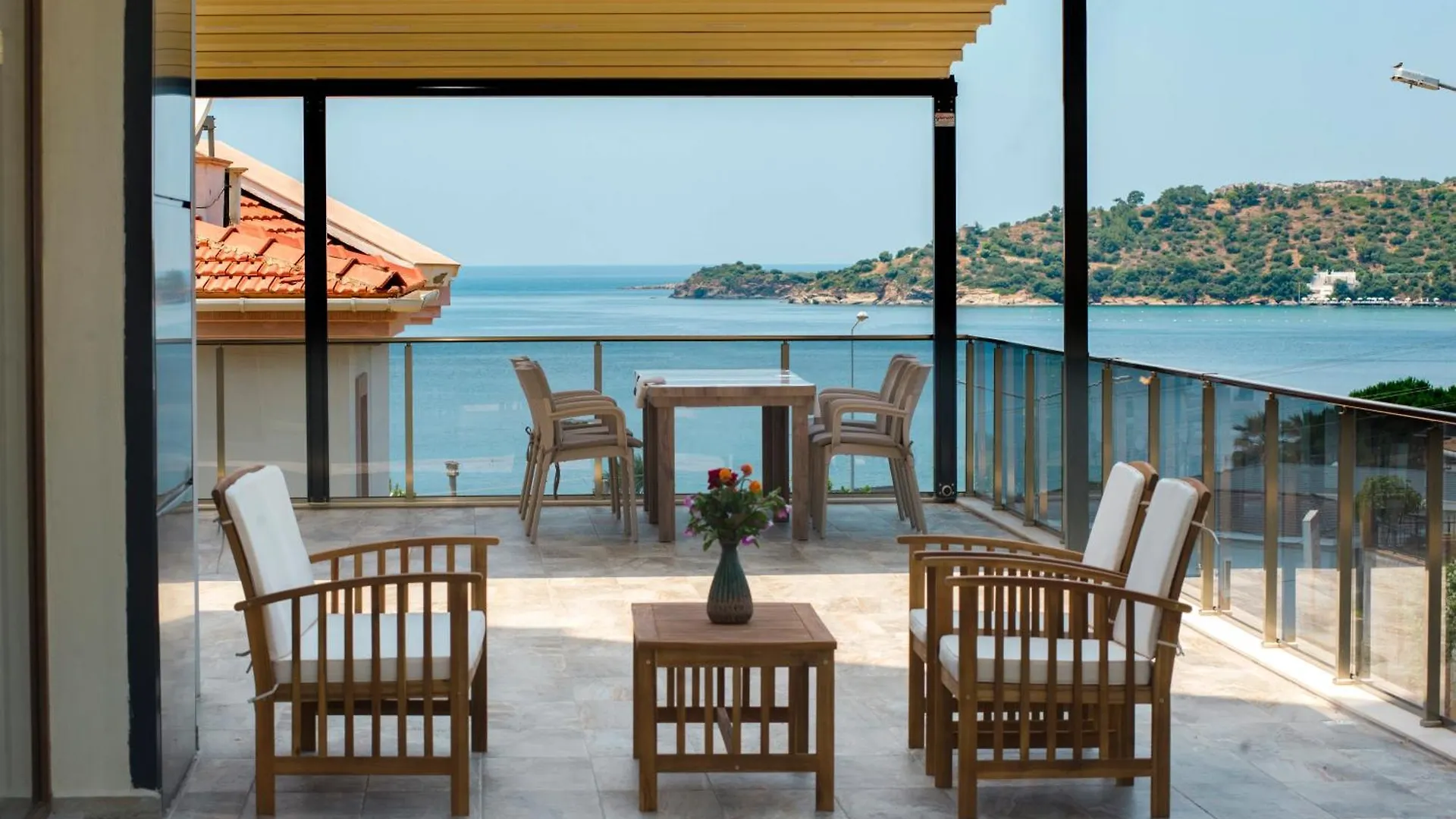 Yasemin Hotel location